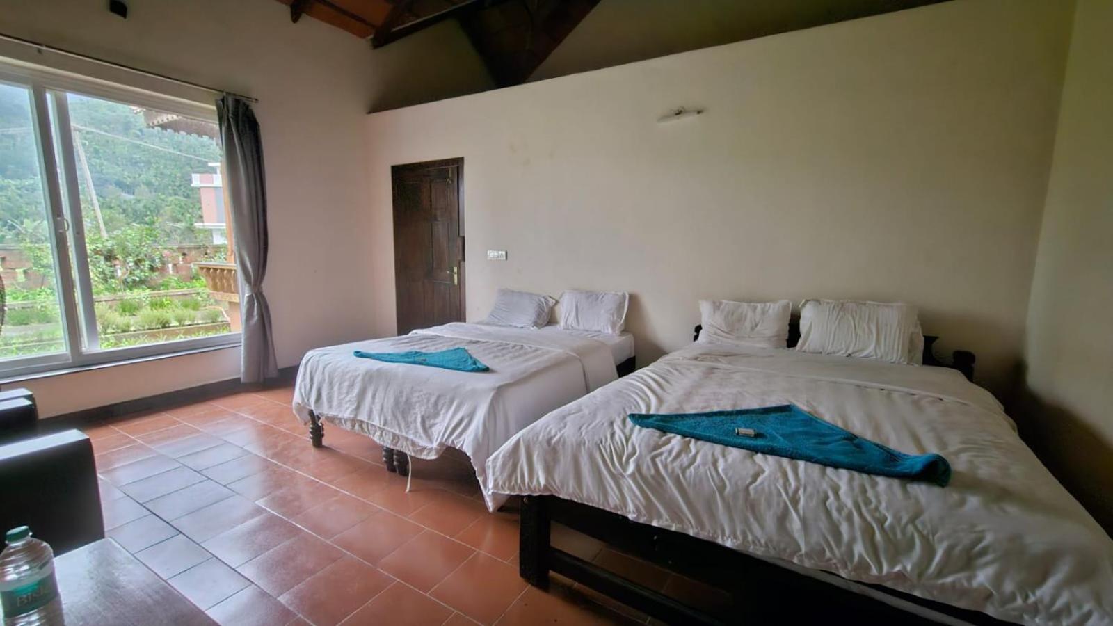 Parampara Resort Chikmagalur Kalasa Kültér fotó
